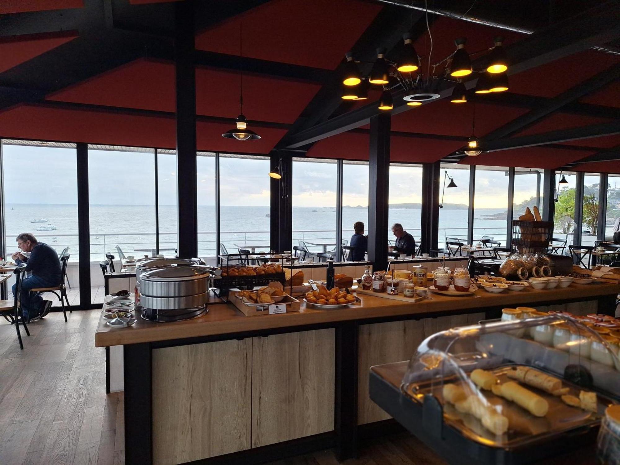 Grand Hotel Perros-Guirec Buitenkant foto